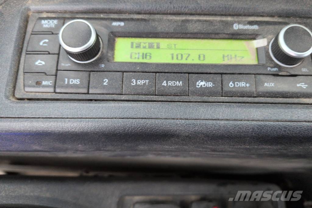 Hyundai HX300AL Bandgrävare i bra skick Raupenbagger