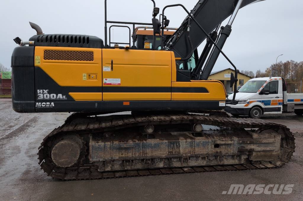 Hyundai HX300AL Bandgrävare i bra skick Raupenbagger