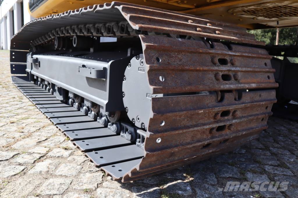 New Holland Kobelco E 135 B Telakaivukoneet