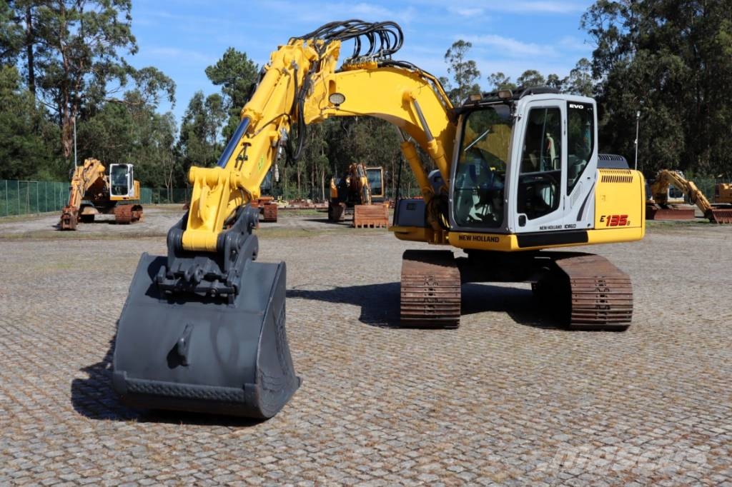 New Holland Kobelco E 135 B Telakaivukoneet