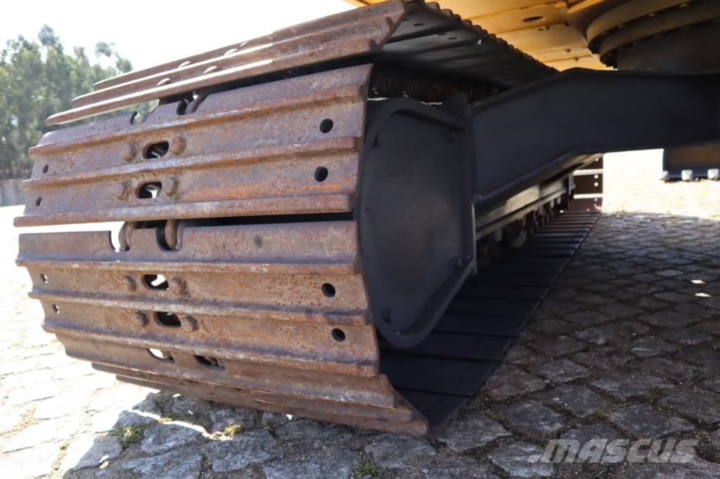 New Holland Kobelco E 135 B Telakaivukoneet