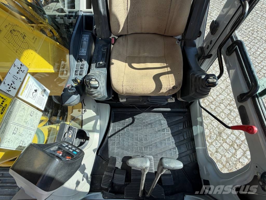 New Holland Kobelco E 135 B Telakaivukoneet