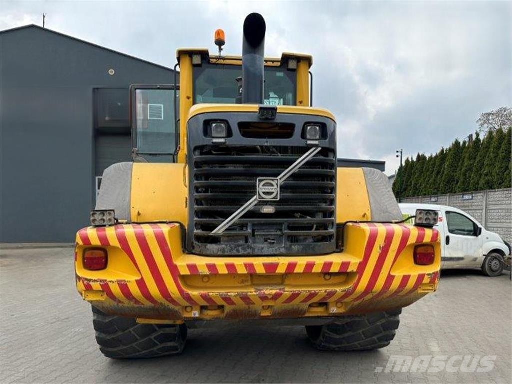 Volvo L120F Wheel loaders