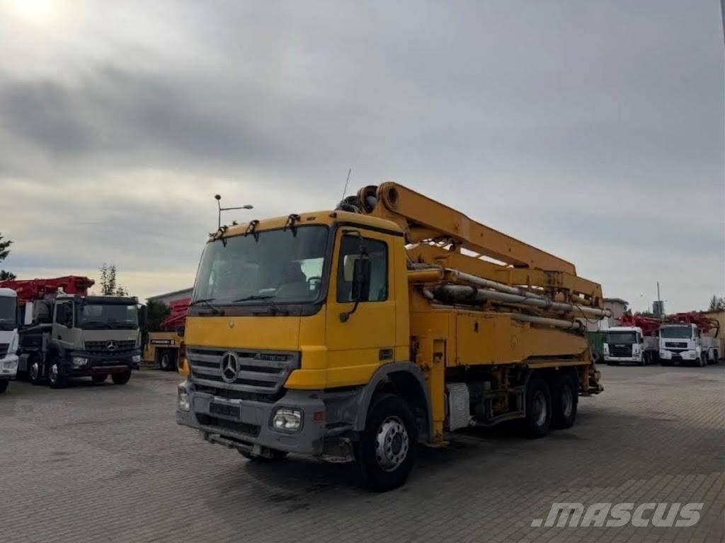 Mercedes-Benz Actros 3332 Schwing 36-4 m 混凝土泵浦