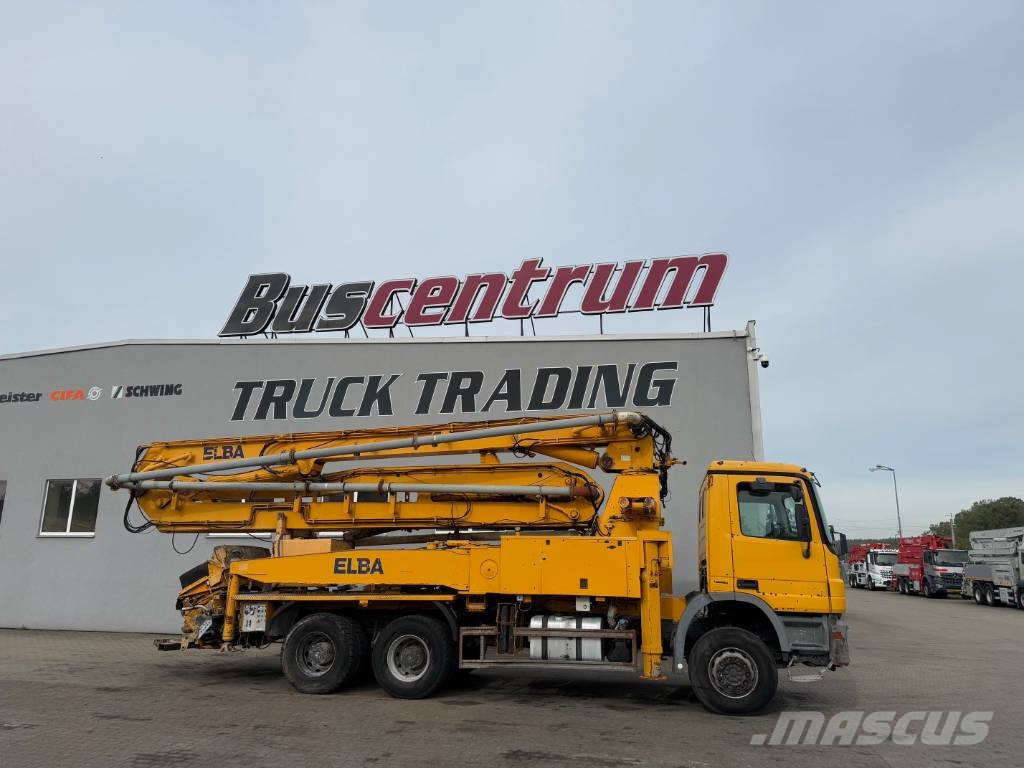 Mercedes-Benz Actros 3332 Schwing 36-4 m 混凝土泵浦