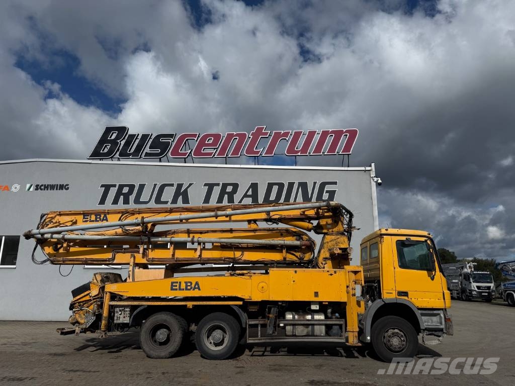Mercedes-Benz Actros 3332 Schwing 36-4 m Pompa pentru beton