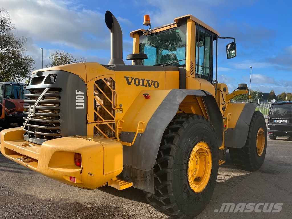 Volvo L 110 F-08 Nya Däck Rataslaadurid