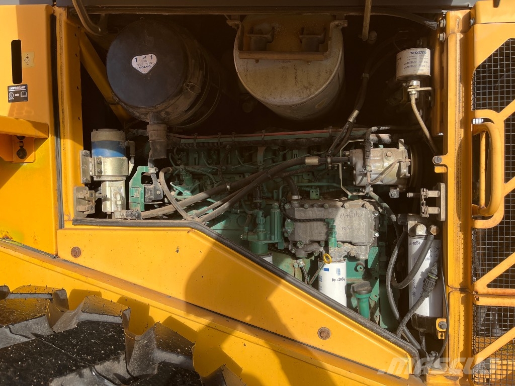 Volvo L 110 F-08 Nya Däck Rataslaadurid