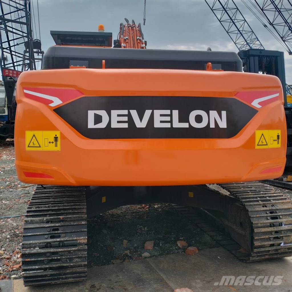 Doosan DX 225 履帶式 挖土機/掘鑿機/挖掘機