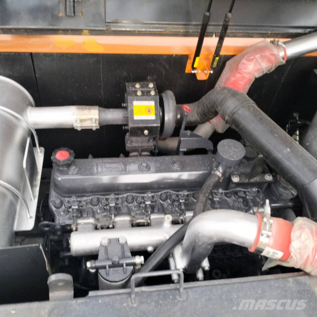 Doosan DX 225 履帶式 挖土機/掘鑿機/挖掘機
