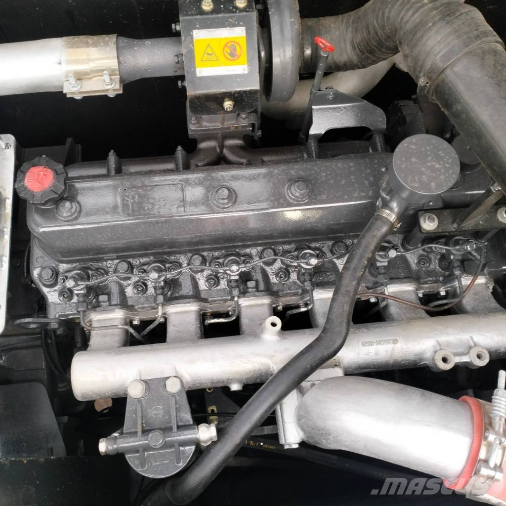 Doosan DX 225 履帶式 挖土機/掘鑿機/挖掘機