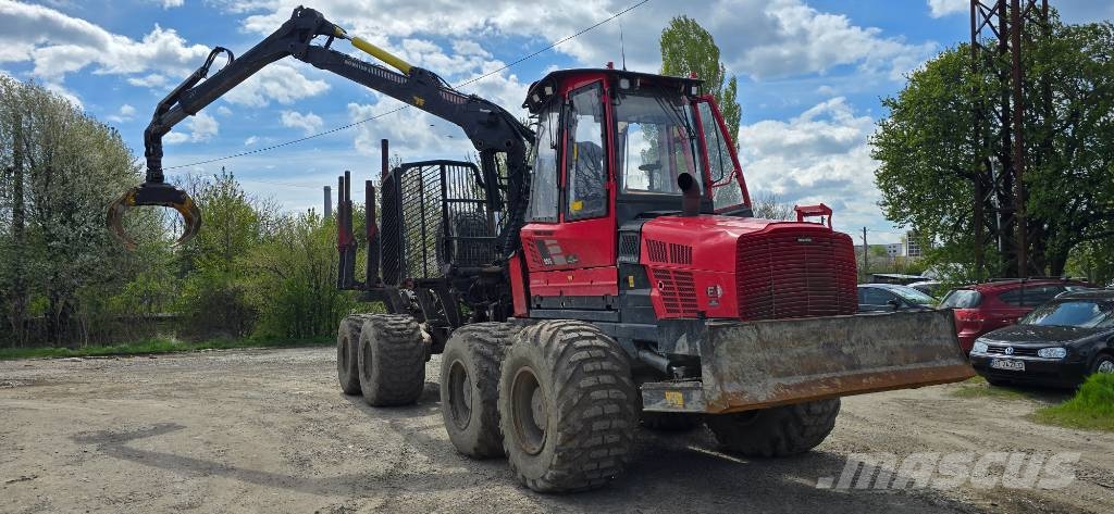 Komatsu 895 Transportoare