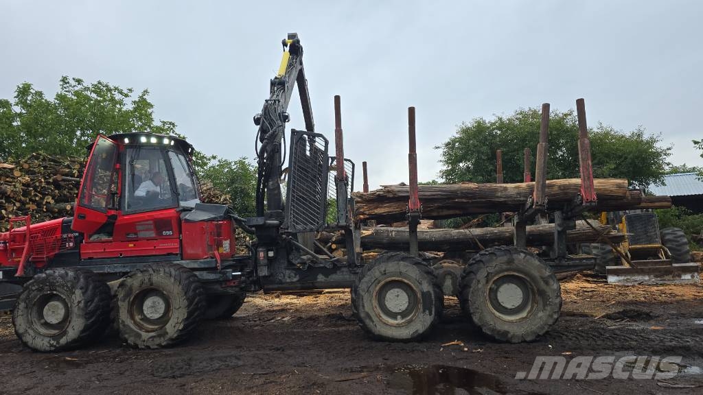 Komatsu 895 Transportoare