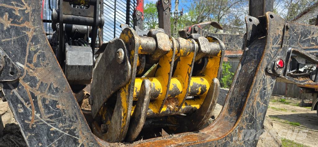 Komatsu 895 Transportoare