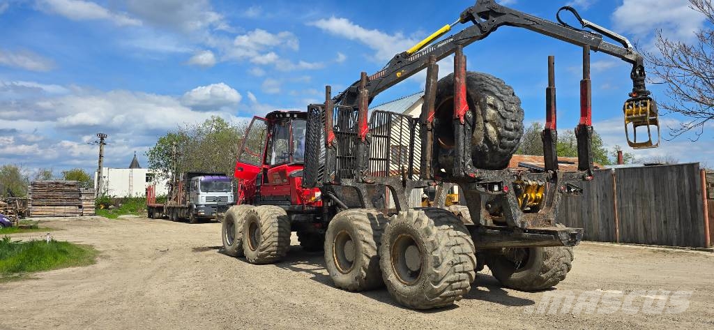 Komatsu 895 Transportoare