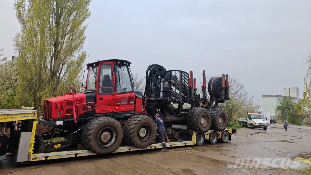 Komatsu 895 Transportoare