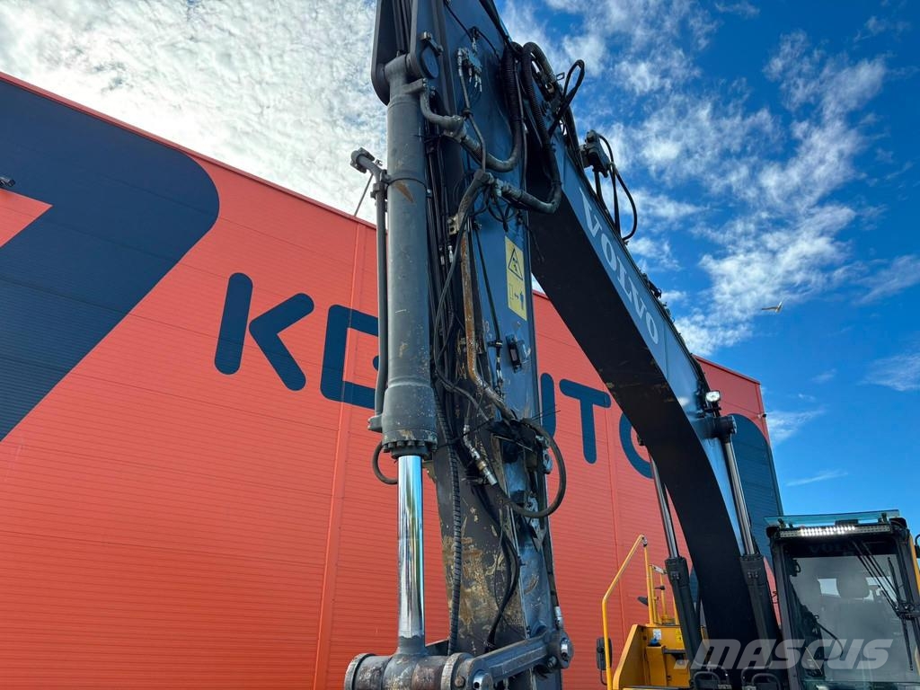 Volvo EC 220 EL 3D / CENTRAL LUBRICATION / AC / AUXILIAR Rupsgraafmachines