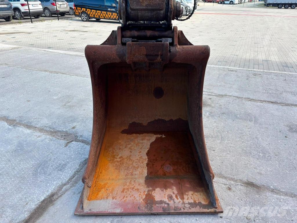Volvo EC 220 EL 3D / CENTRAL LUBRICATION / AC / AUXILIAR Rupsgraafmachines
