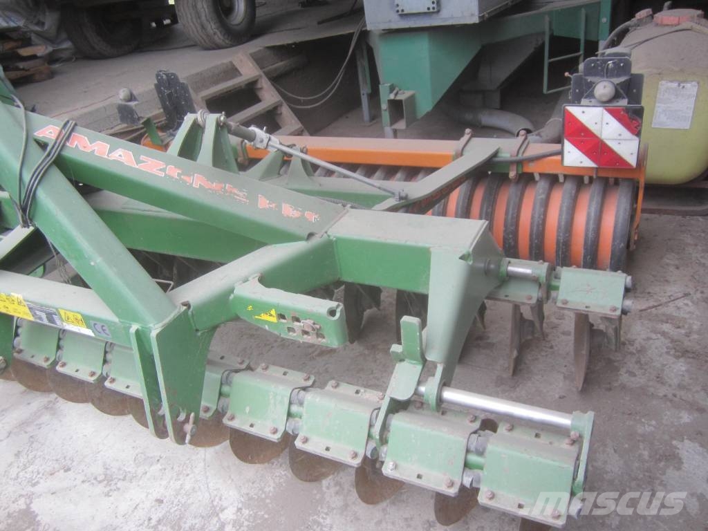 Amazone Catros 3m lautasmuokkain Grape cu disc