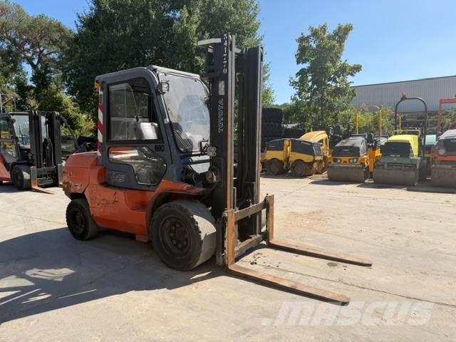 Toyota 7 FD 40 Camiones diesel