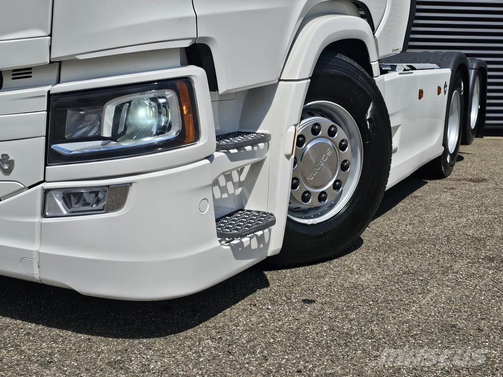 Scania S660 V8 6x2 BOOGIE / RETARDER / FULL AIR SUSPENSIO Camiones tractor