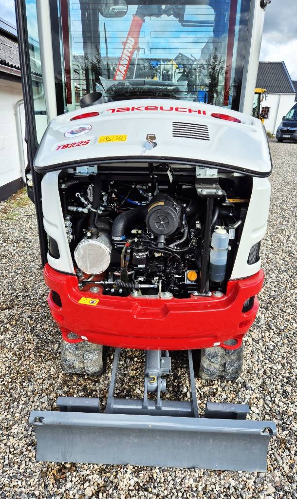 Takeuchi TB 225 小型挖土機/掘鑿機<7t(小型挖掘機)