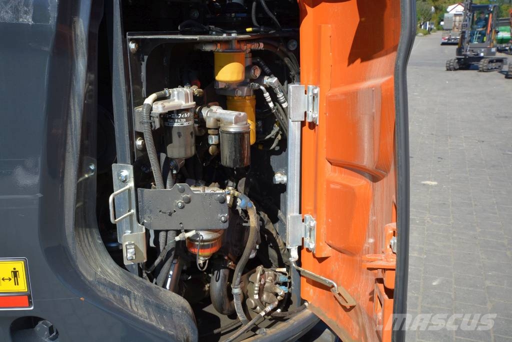 Hitachi ZX 95 US-7 Midi bageri 7t – 12t