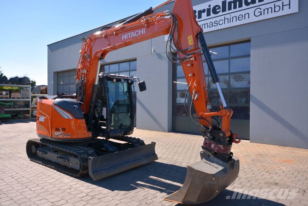 Hitachi ZX 95 US-7 Midi bageri 7t – 12t