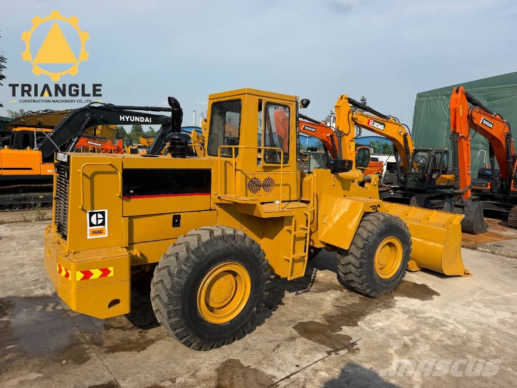 CAT 966 C Pale gommate