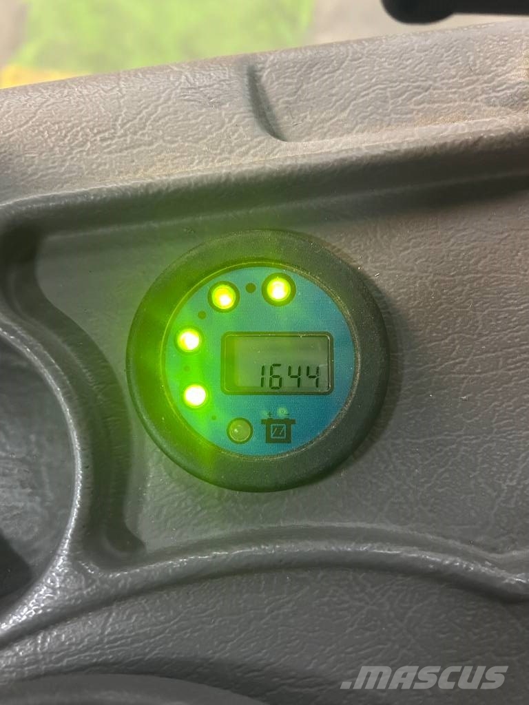 UniCarriers 200SDTFVS675AJN Apiladoras eléctricos