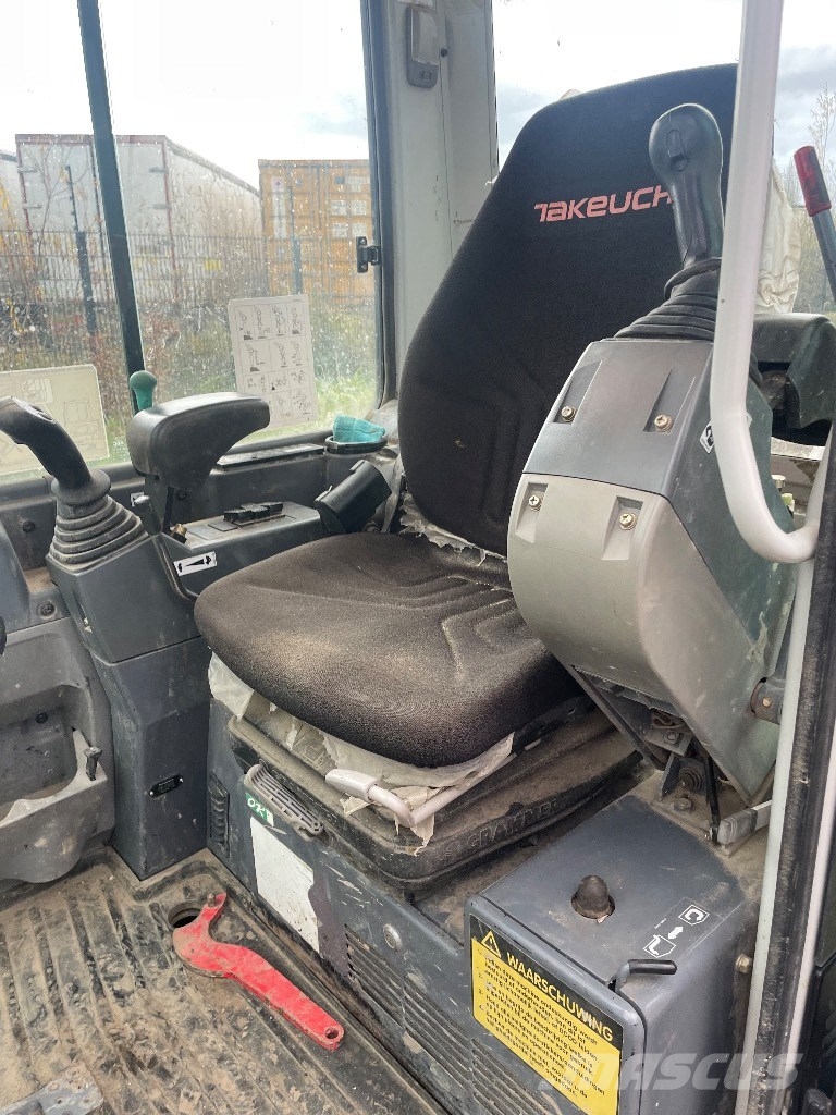 Takeuchi TB 235 Minigraafmachines < 7t