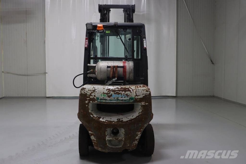 Nissan U1D2A25LQ شاحنات LPG