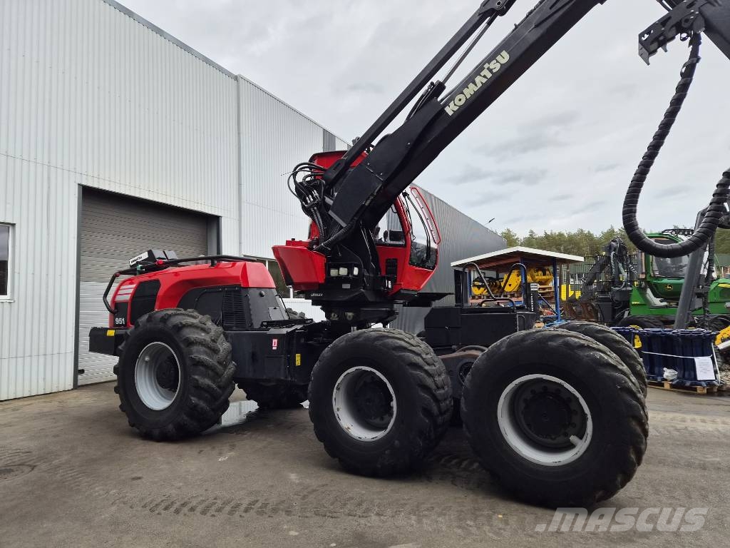 Komatsu 951 Харвестеры