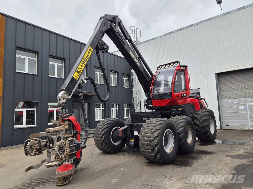 Komatsu 951 Харвестеры