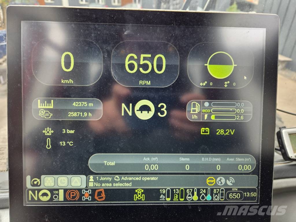Komatsu 951 Харвестеры