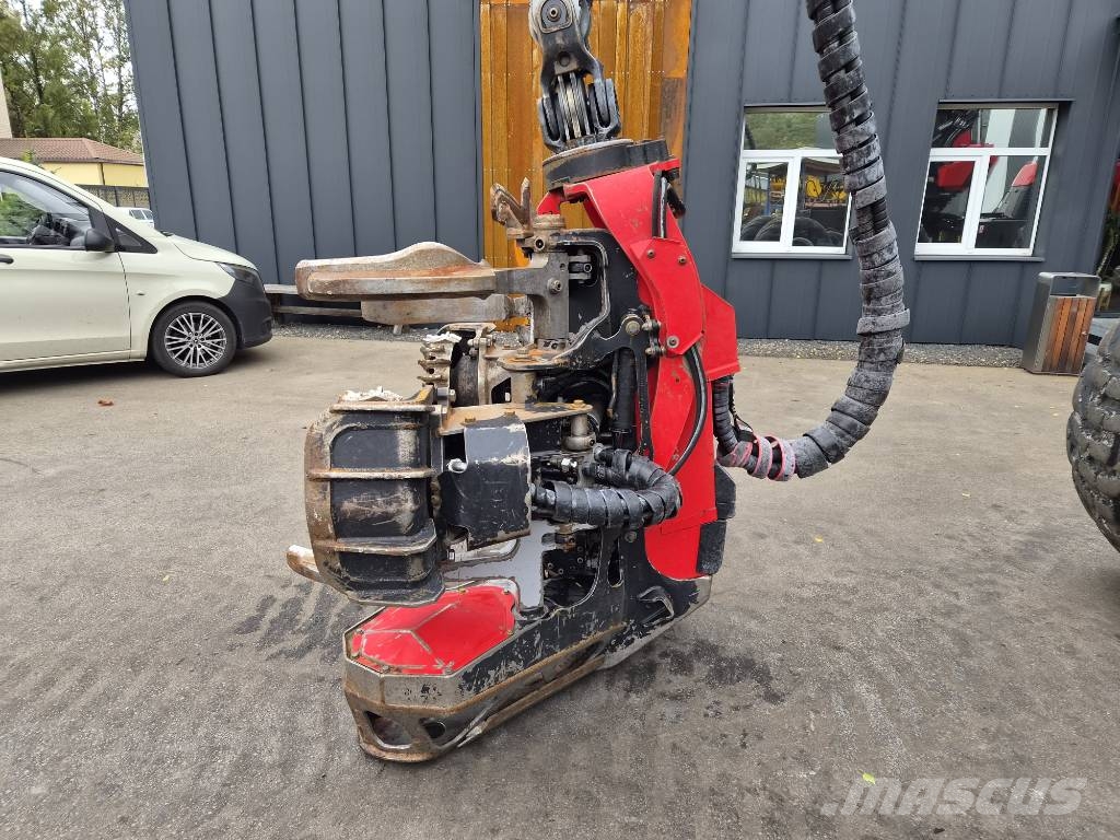 Komatsu 951 Харвестеры
