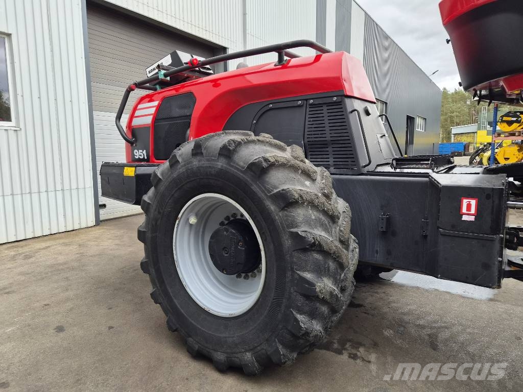 Komatsu 951 Харвестеры