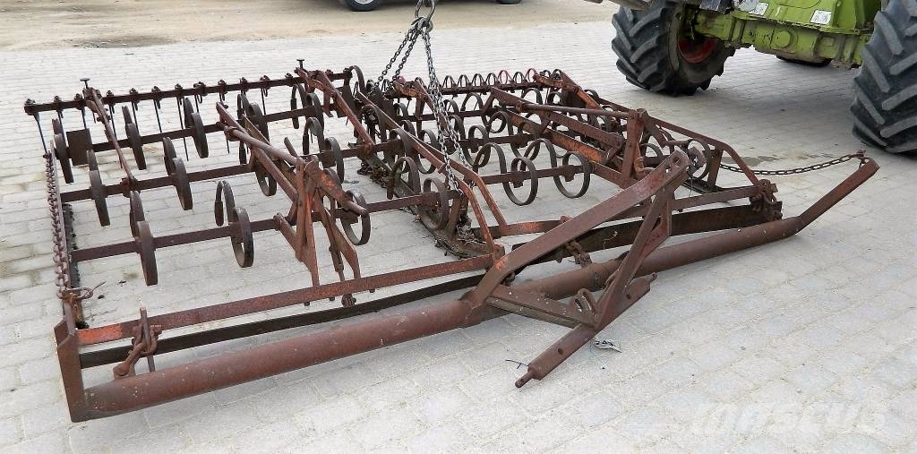 Lilla Harrie 300 Grubber