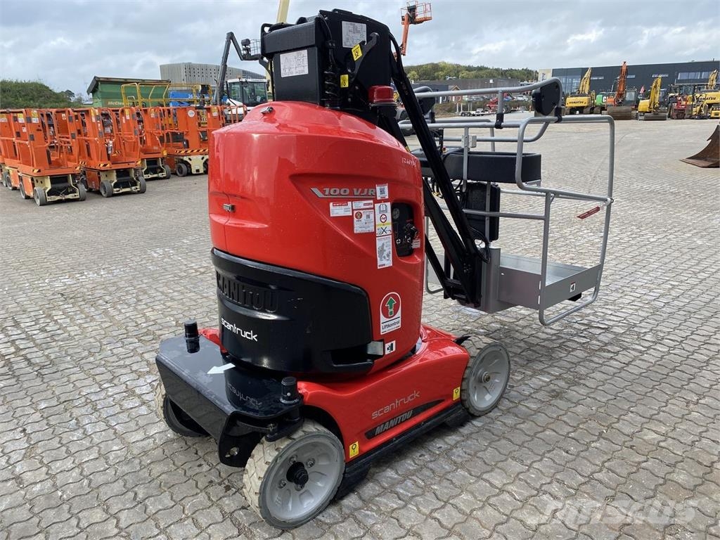 Manitou 100VJR Personenaufzüge