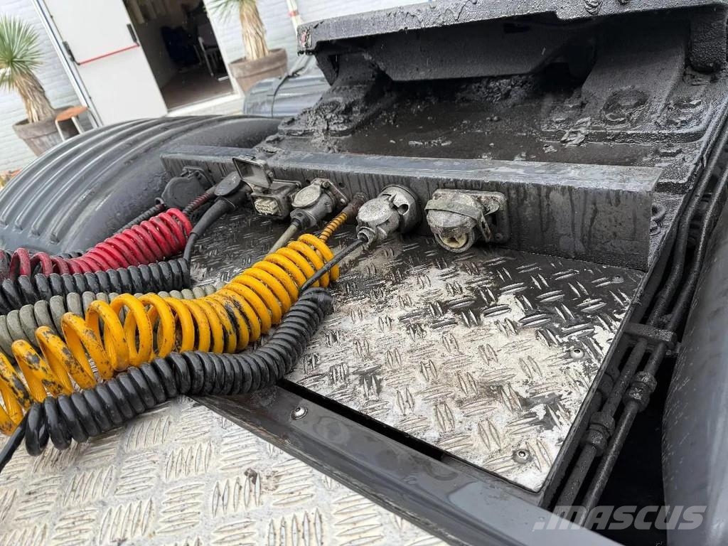 Scania R490 10X4 EURO 6 牵引车