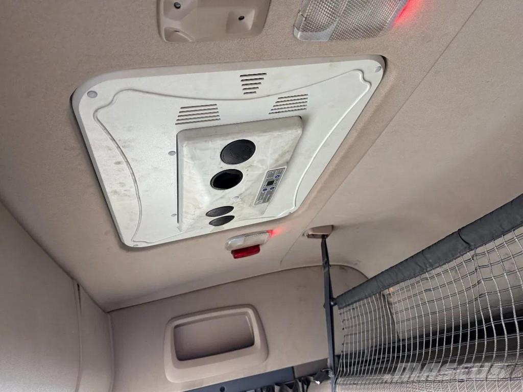 Scania R490 10X4 EURO 6 牵引车