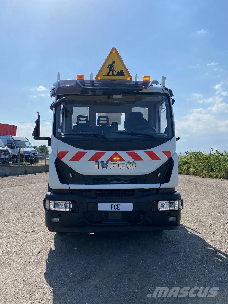 Iveco EUROCARGO 140-250/TELECOM20-HEP endommagée Ostali kamioni
