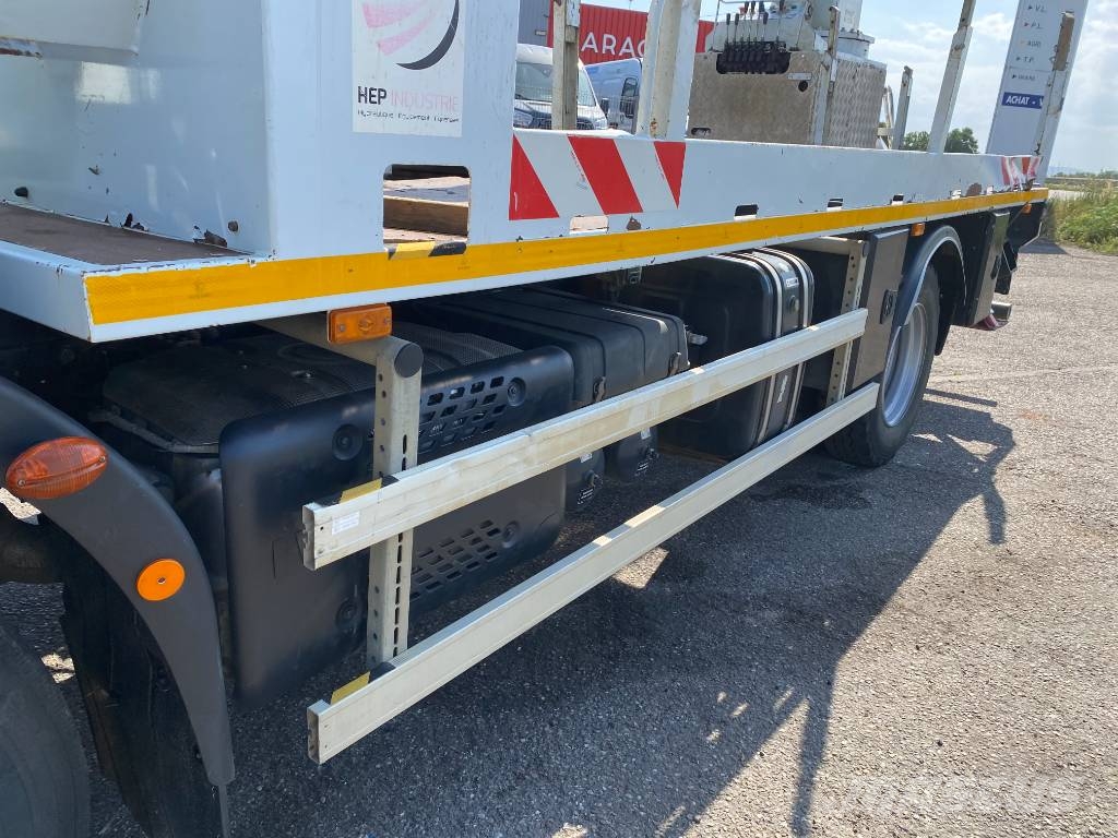 Iveco EUROCARGO 140-250/TELECOM20-HEP endommagée Ostali kamioni