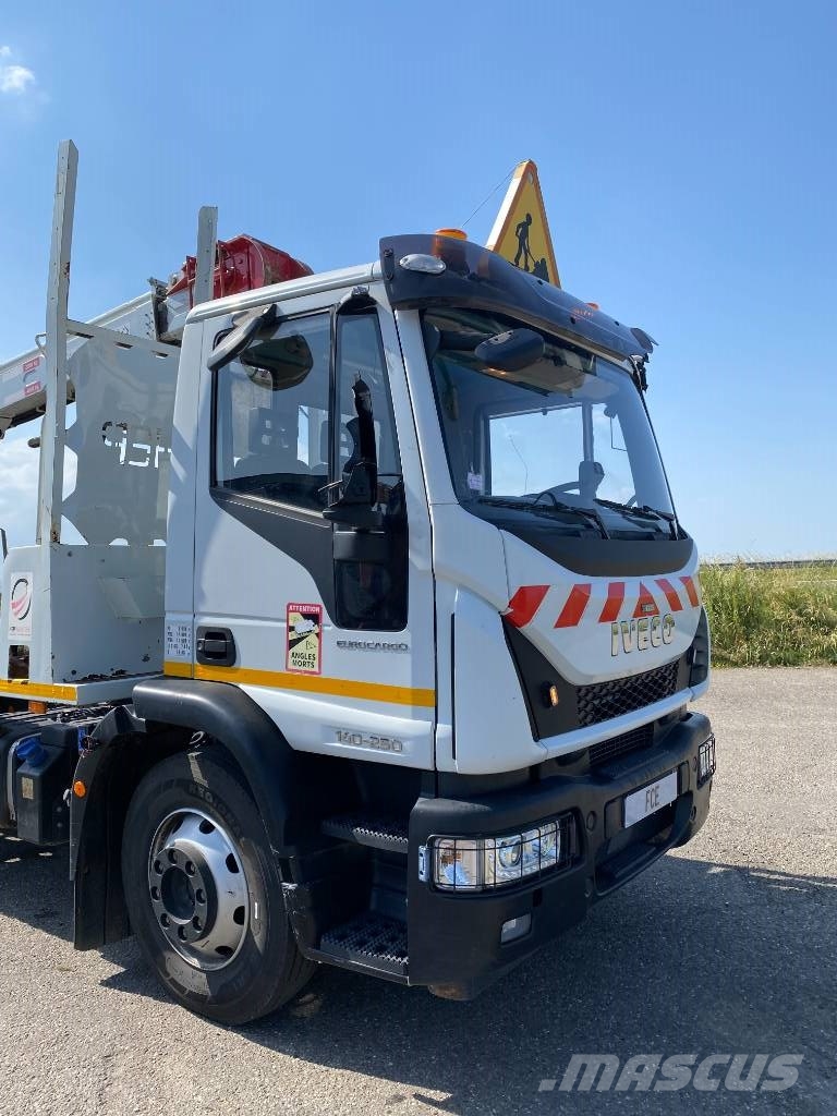 Iveco EUROCARGO 140-250/TELECOM20-HEP endommagée Ostali kamioni