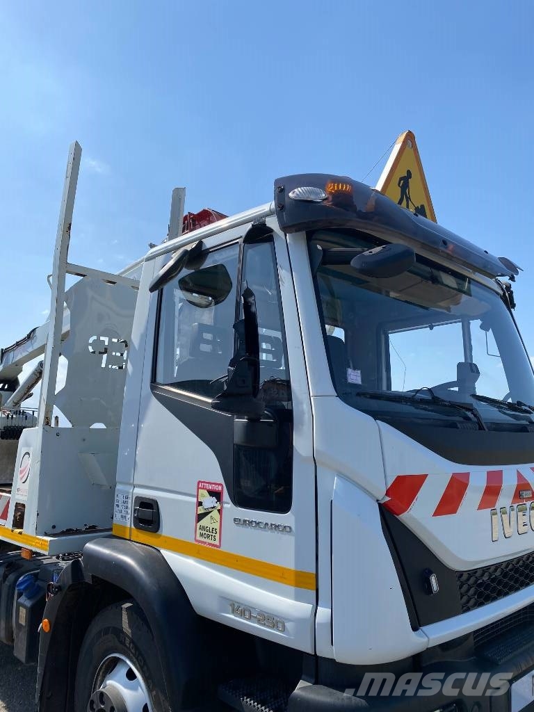 Iveco EUROCARGO 140-250/TELECOM20-HEP endommagée Ostali kamioni