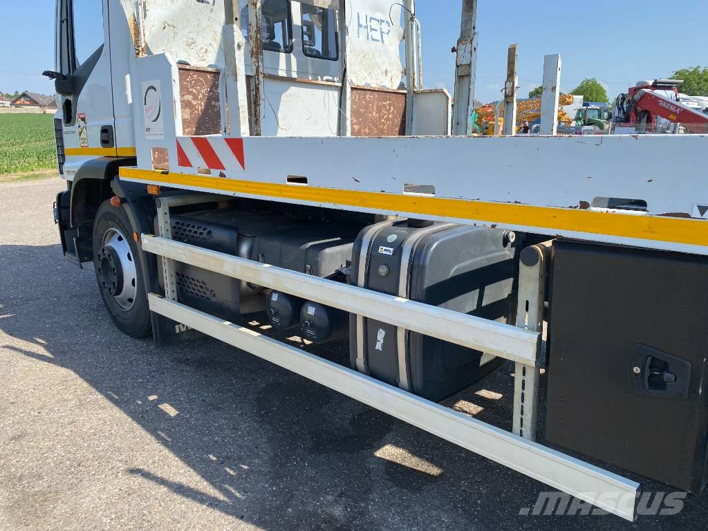 Iveco EUROCARGO 140-250/TELECOM20-HEP endommagée Ostali kamioni