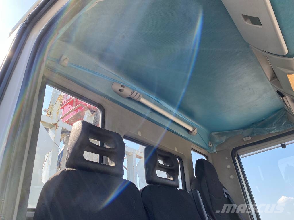 Iveco EUROCARGO 140-250/TELECOM20-HEP endommagée Ostali kamioni