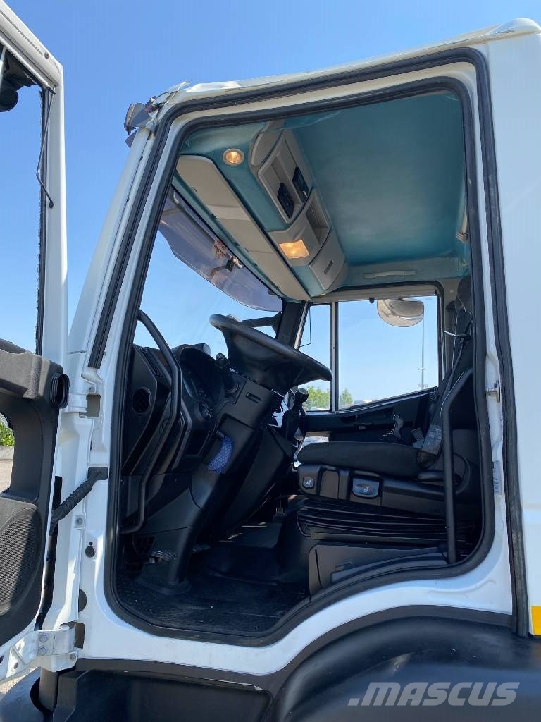 Iveco EUROCARGO 140-250/TELECOM20-HEP endommagée Ostali kamioni