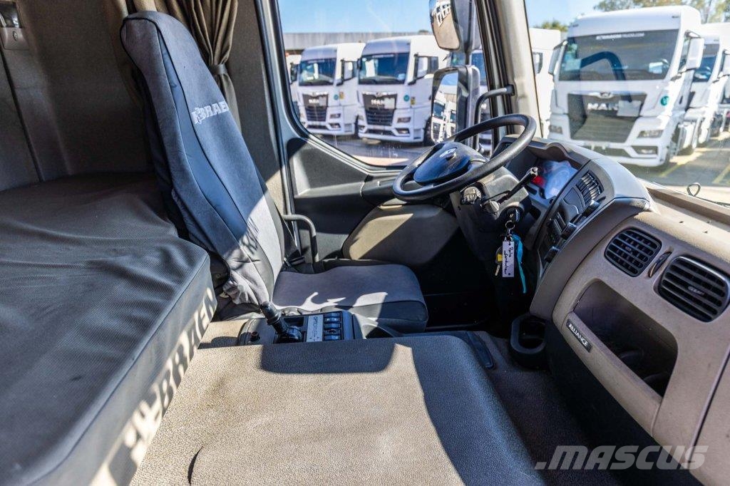 Renault PREMIUM 430 DXI (19t.)+Dhollandia 3T. Camión con caja abierta