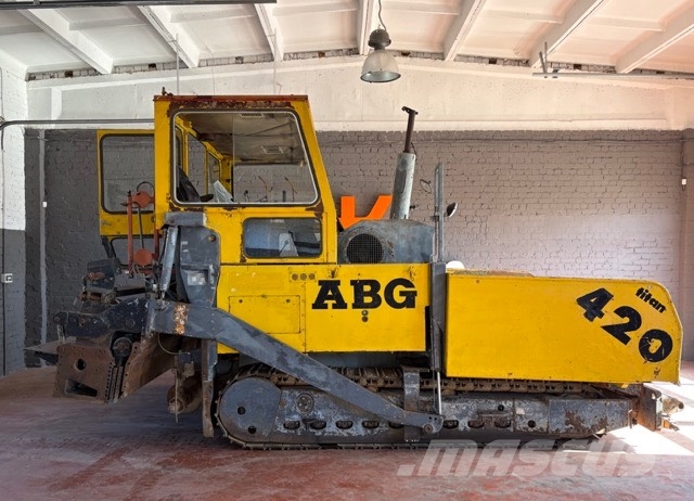 ABG Titan 420 for parts هيدروليات